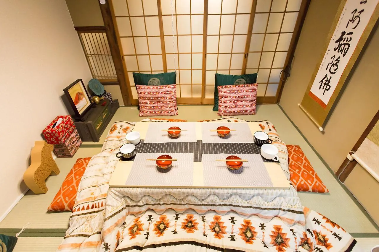 Ferienhaus City Center 200 Years Old Traditional House Next To 2 Train Lines Kyōto